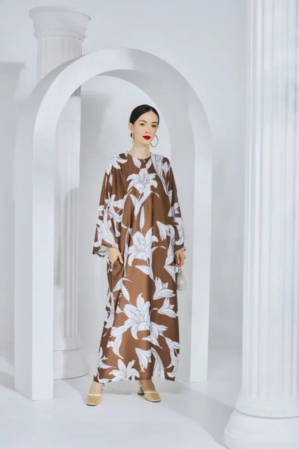 Caftan Lily