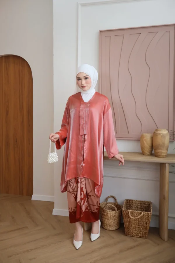Erra Fazyra | Set Raya